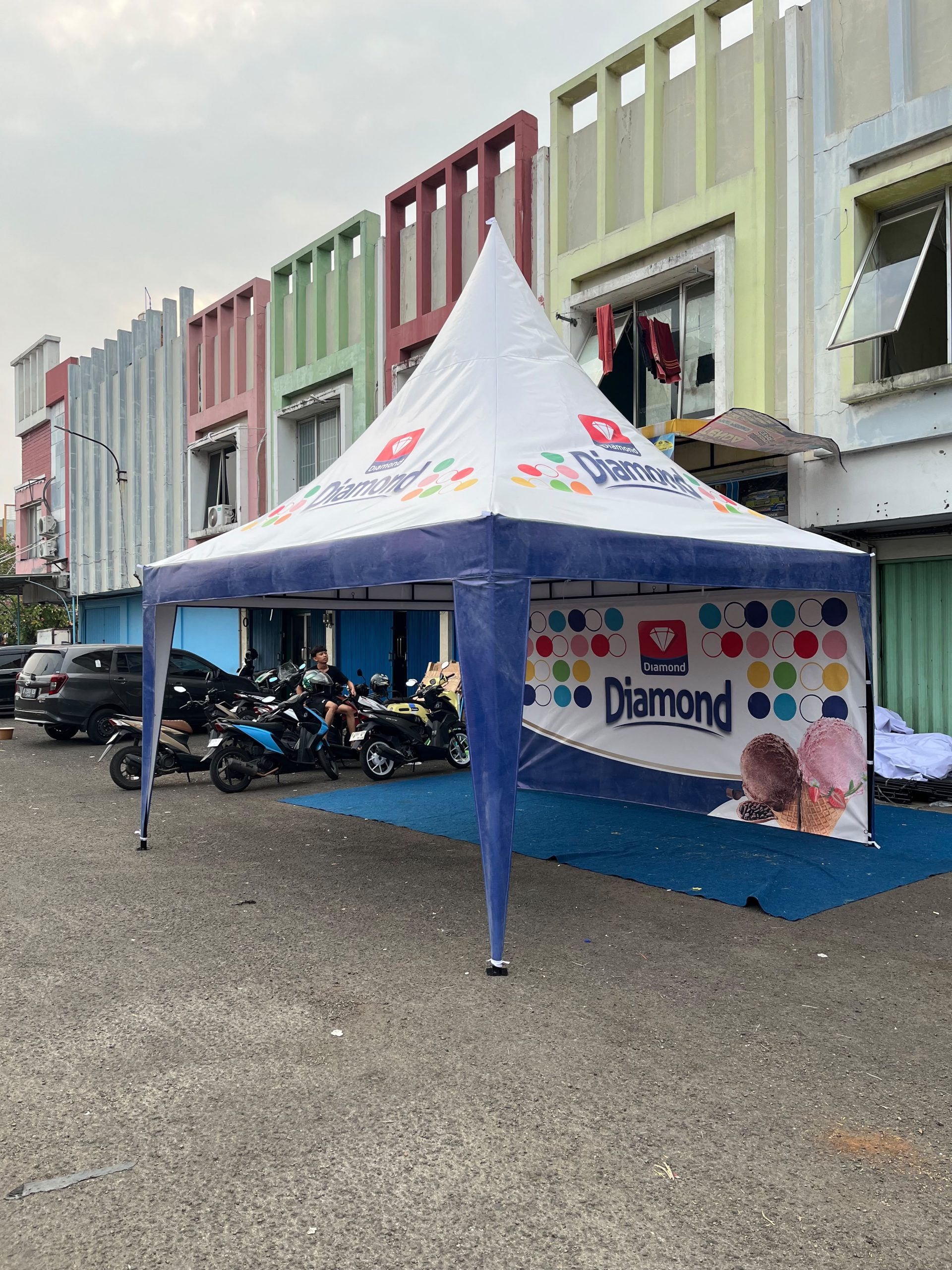 Tenda Kerucut 4x4 Backdrop Custom branding, Rangka Knock Down Dobel Dek